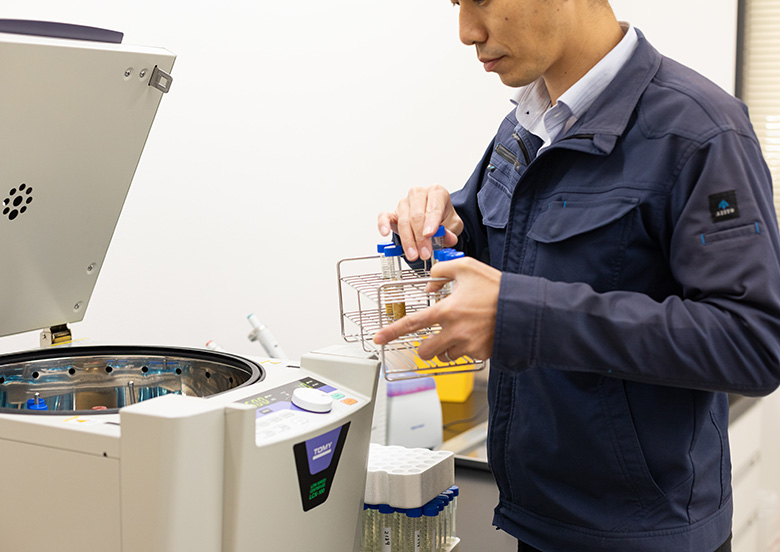 萩原の事業_01 素材研究開発-2